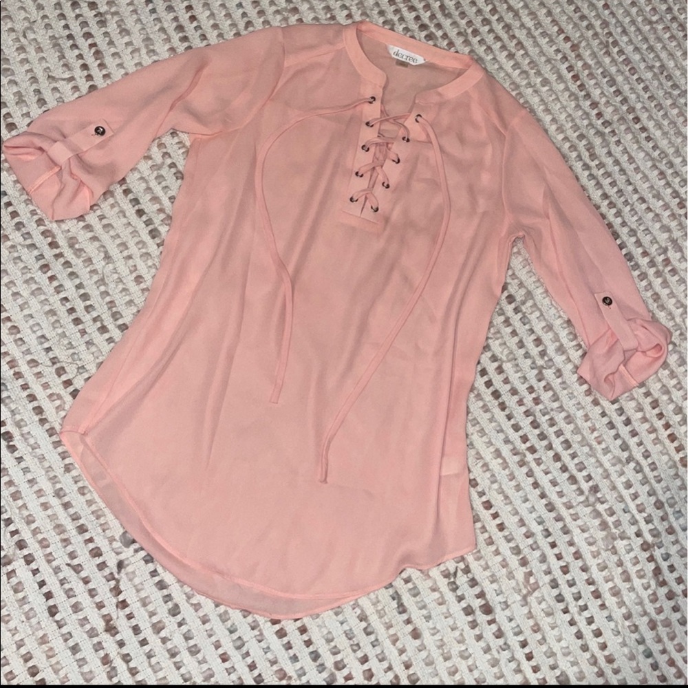 ✨2/$10 (XS) Decree Blouse